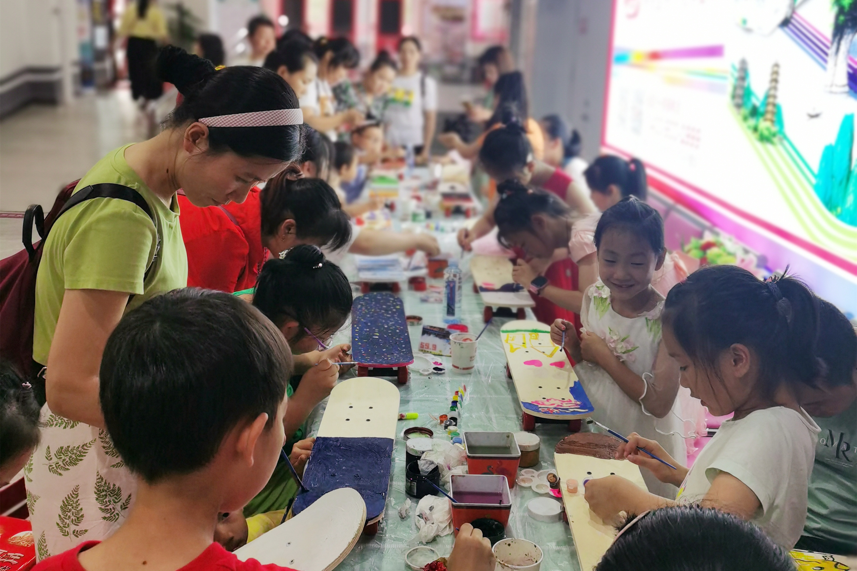 鼎翔旅游開展“智勇闖關，一起炫父”主題活動.jpg